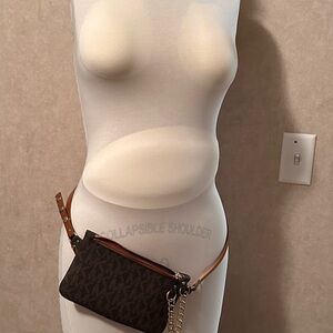 Michael Kors hip purse